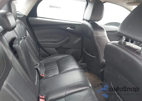 2014 Ford Focus Se из США, поврежденный, VIN 1FADP3F24EL331053